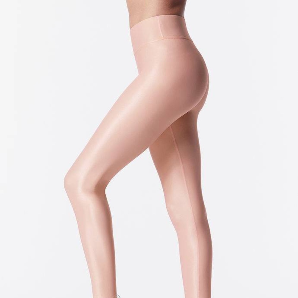 REGULAR RISE FULL-LENGTH TAKARA LEGGING